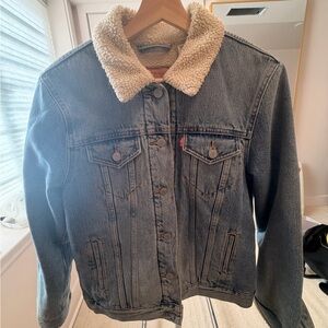 Levi's Cream Sherpa Lined Denim Trucker Jacket